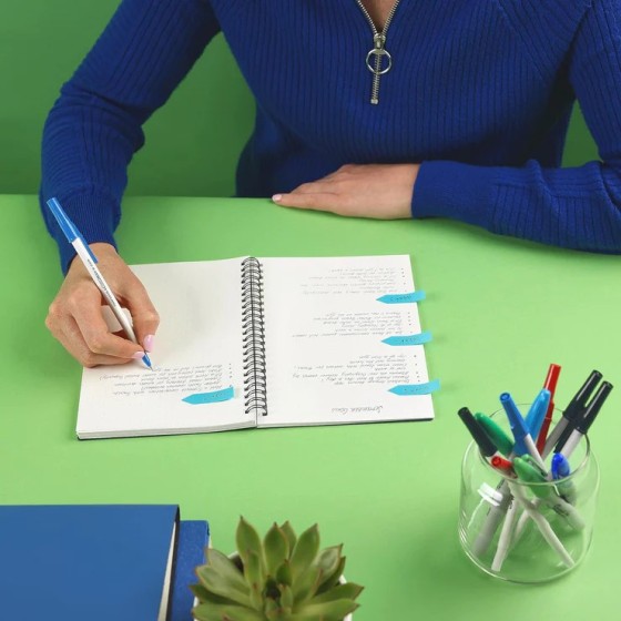 CAJA 50 BOLÍGRAFOS PAPER MATE KILOMÉTRICO PUNTA MEDIANA (1,0MM) TINTA AZUL 80% PLÁSTICO RECICLADO PAPER MATE 2187702