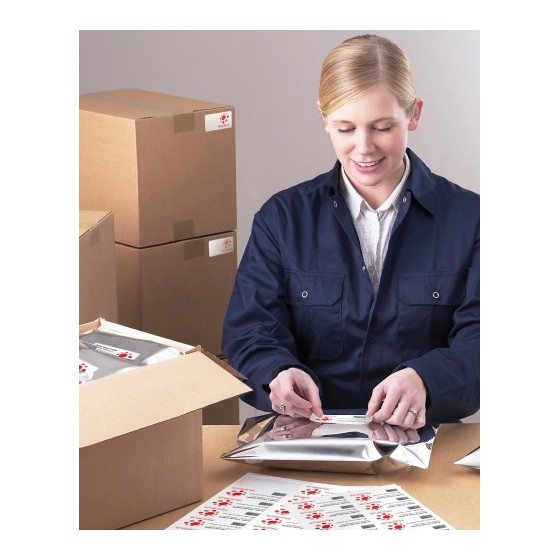 PAQUETE 25 HOJAS ETIQUETAS DESPEGABLES ECOLÓGICAS, CERTIFICADAS FSC-IMPRESORAS LÁSER-63,5X29,6 MM AVERY L4737REV-25