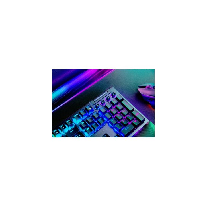 TECLADO RAZER BLACKWIDOW V4 PRO YELLOW SWITCH (USA) (RZ03-04681800-R3M1)